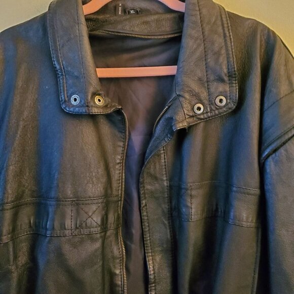 Vintage Black Leather Bomber Jacket Size XL - Picture 3 of 9